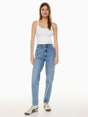 Levi’s ‘80s Mom Jean in Medium Indigo Worn In